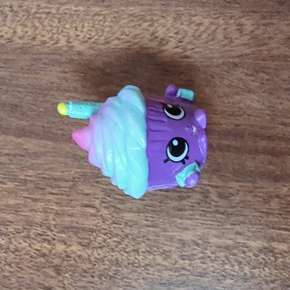 Shopkins Set - Picture 5 of 10